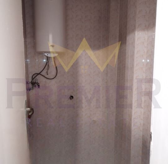 Четиристаен Апартамент в кв. Аспарухово -  - снимка 11 - Имоти Премиер