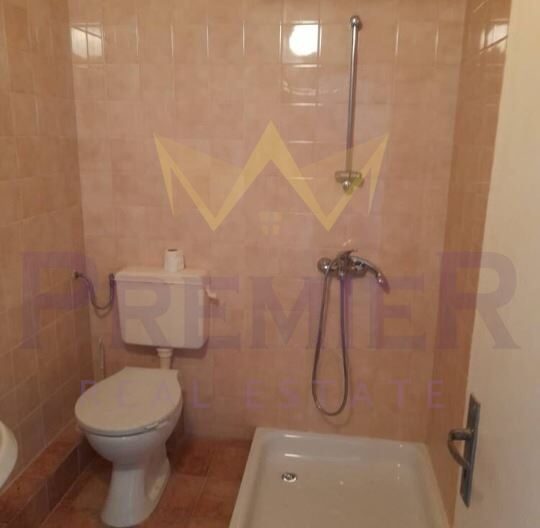 Четиристаен Апартамент в кв. Аспарухово -  - снимка 12 - Имоти Премиер