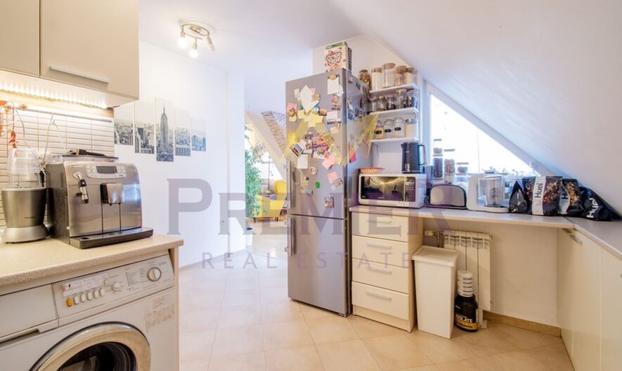 Четиристаен апартамент в кв. Борво - - снимка 9 - Имоти Премиер