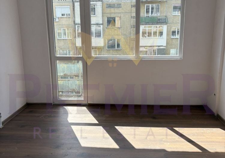 Четиристаен апартамент в кв. Повеляново, гр.Девня -  - снимка 14 - Имоти Премиер