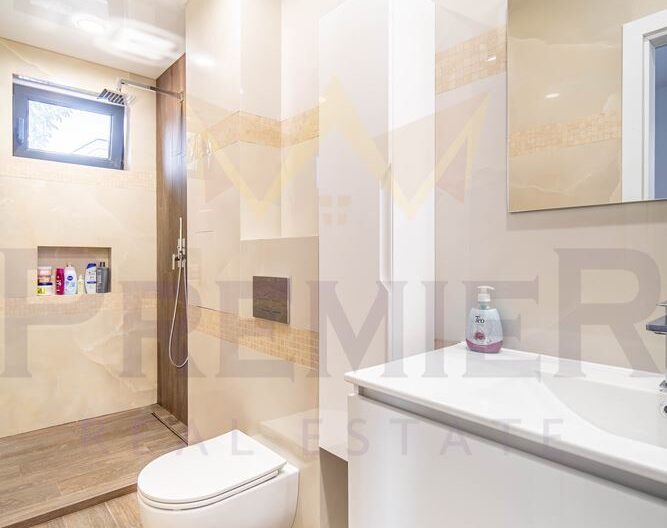 Четиристаен апартамент завършен до ключ с двоен гараж в района на Бриз -  - снимка 8 - Имоти Премиер