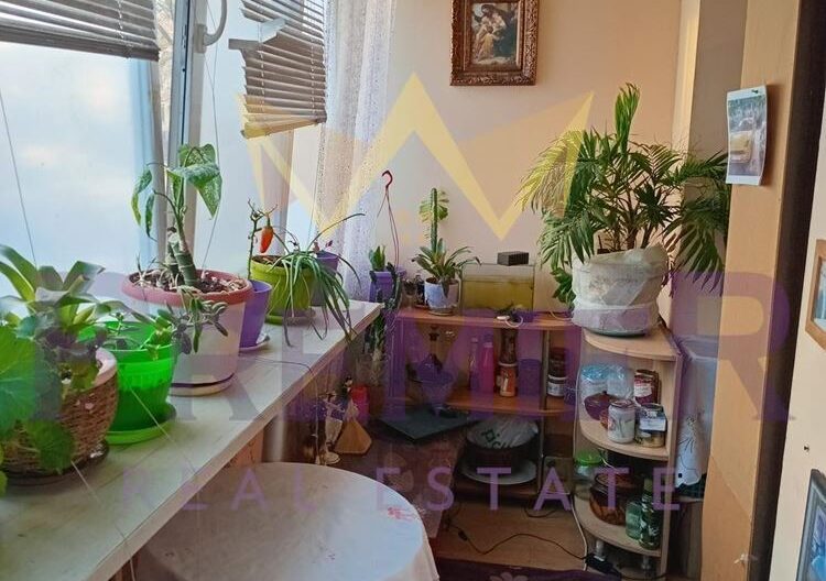 Четиристаен обзаведен в центъра на град Варна до Бизнес Хотел – Голдън Тюлип -  - снимка 7 - Имоти Премиер