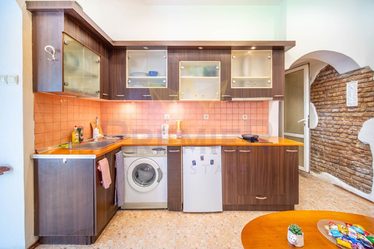 Инвестиционен имот до Общината, гр. Варна - ИМОТИ ПРЕМИЕР - Агенция за недвижими имоти