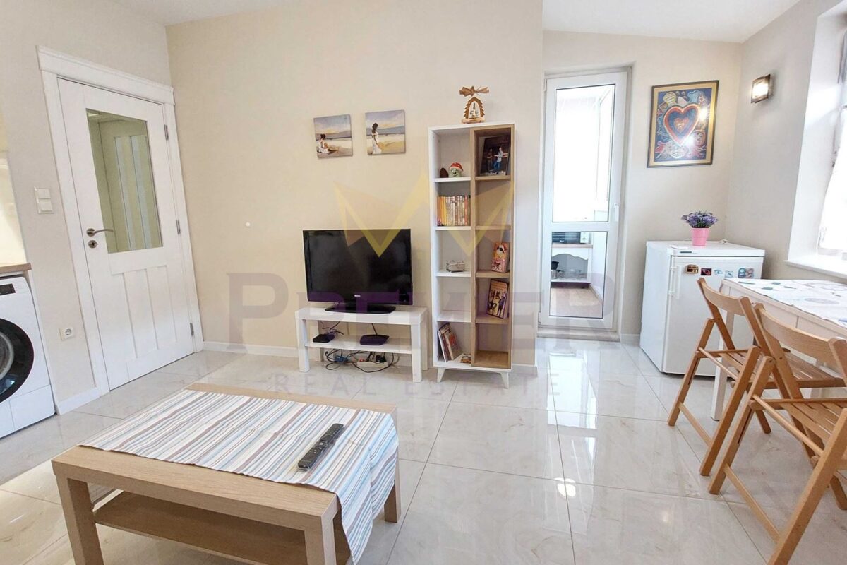 ТРИСТАЕН АПАРТАМЕНТ, ЛЯТНО КИНО ТРАКИЯ. - ИМОТИ ПРЕМИЕР - Агенция за недвижими имоти