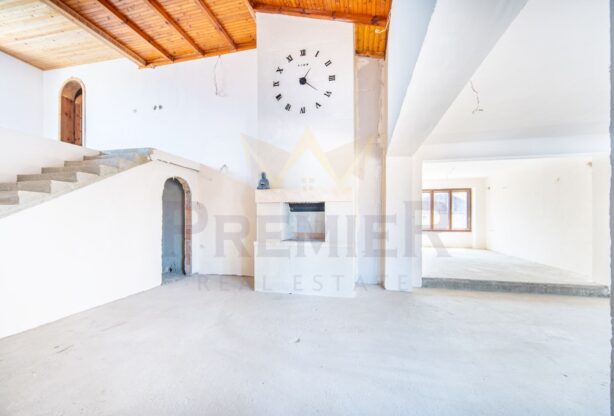 Агенция за недвижими имоти - Имоти Премиер - имот - 990738, Цена: 215000 EUR