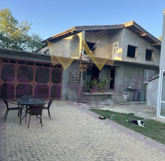 Две къщи в гр.Суворово, обл.Варна - - снимка 3 - Имоти Премиер