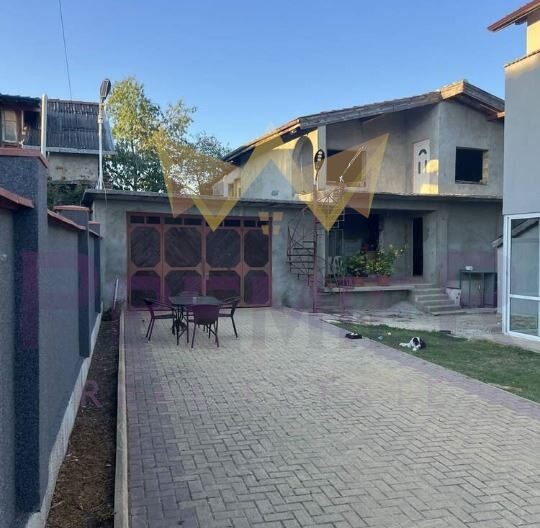 Две къщи в гр.Суворово, обл.Варна - - снимка 5 - Имоти Премиер