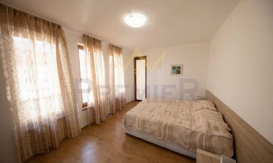 Двуетажна къща с двор в затворен комплекс в с. Лозенец. -  - снимка 6 - Имоти Премиер