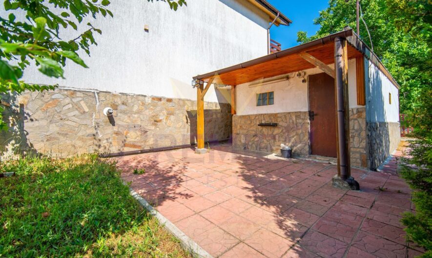 Двуетажна къща с гараж с.Оброчище -  - снимка 18 - Имоти Премиер