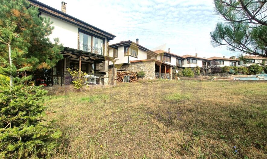 Двуетажна къща в с. Кошарица, близо до Слънчев бряг – идеален дом за целогодишно живеене или почивка -  - снимка 16 - Имоти Премиер