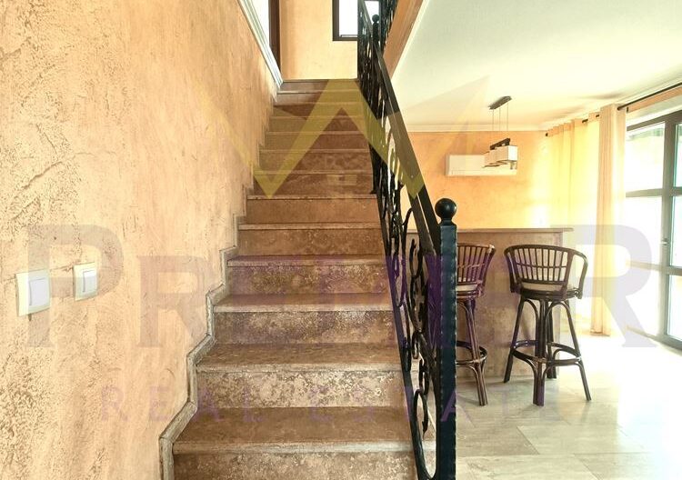 Двуетажна къща в с. Кошарица, близо до Слънчев бряг – идеален дом за целогодишно живеене или почивка -  - снимка 5 - Имоти Премиер