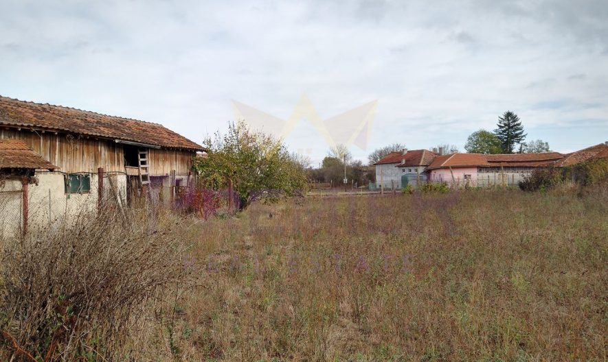 Двуетажна къща в с. Пчелник -  - снимка 15 - Имоти Премиер