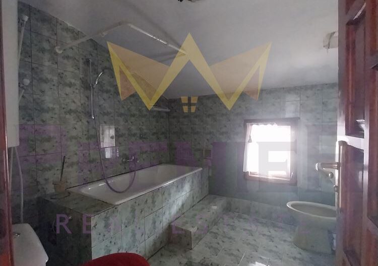 Двуетажна къща в с. Приселци, област Варна. -  - снимка 8 - Имоти Премиер