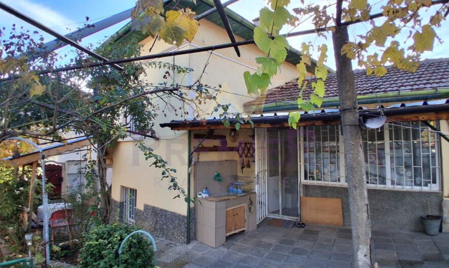 Двуетажна къща в с.Бежаново, обл.Ловеч -  - снимка 13 - Имоти Премиер