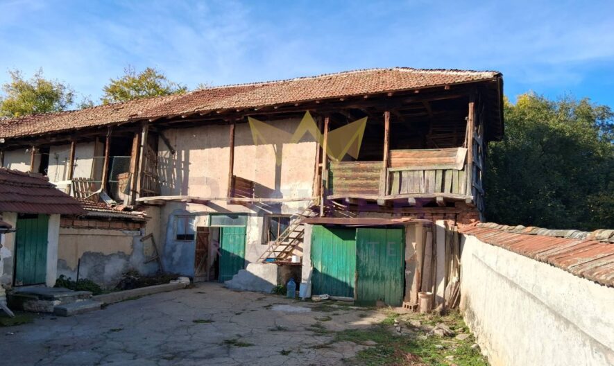 Двуетажна къща в с.Бежаново, обл.Ловеч -  - снимка 15 - Имоти Премиер