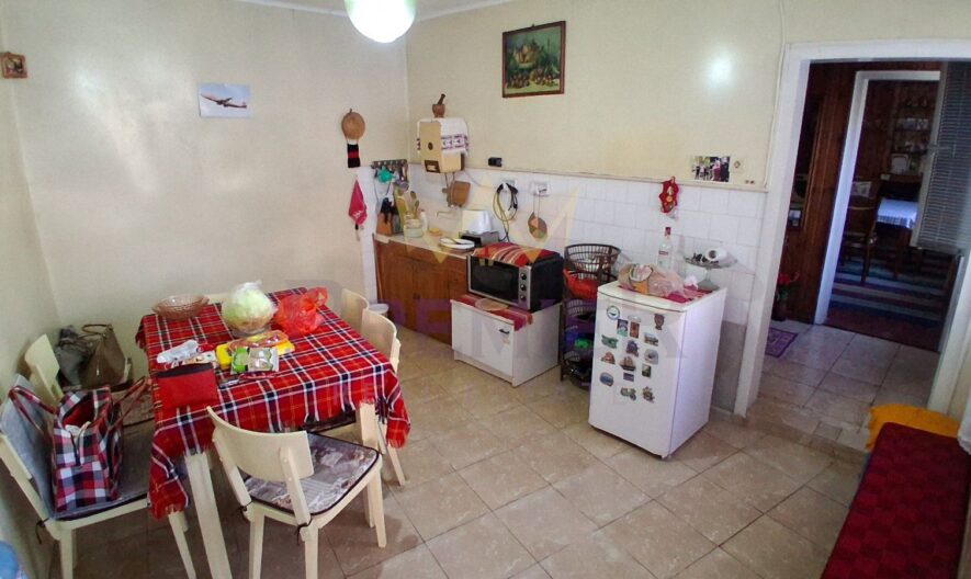 Двуетажна къща в с.Бежаново, обл.Ловеч -  - снимка 9 - Имоти Премиер