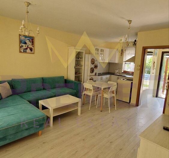 Двуетажна къща в Свети Влас - - снимка 4 - Имоти Премиер