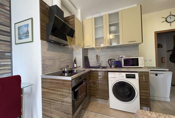 Агенция за недвижими имоти - Имоти Премиер - имот - 1077005, Цена: 600 EUR