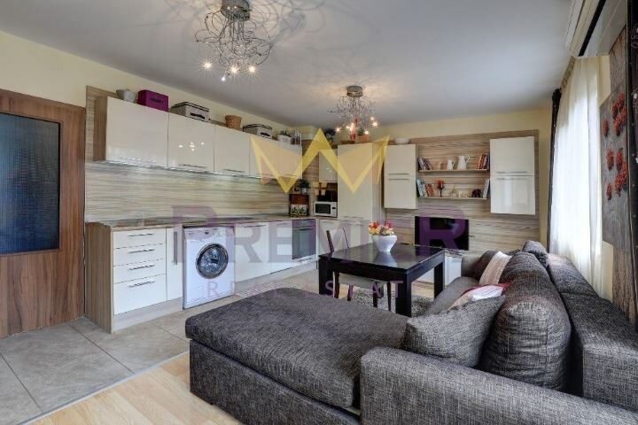 Двустаен апартамент до х-л Черно Море -  - снимка 4 - Имоти Премиер