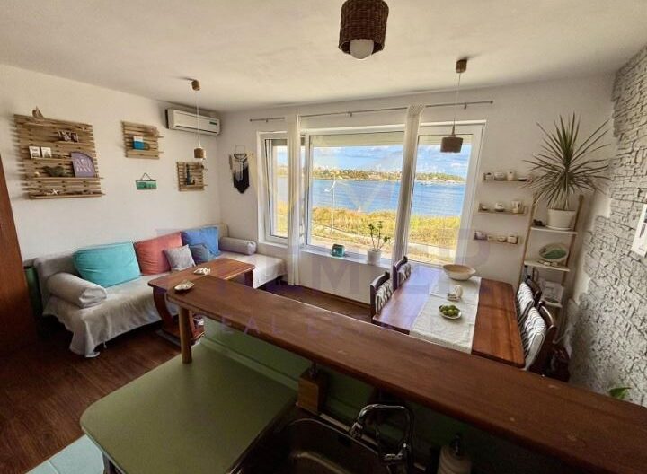 Двустаен апартамент до морето и крайбрежната алея – кв. Василико, Царево -  - снимка 3 - Имоти Премиер