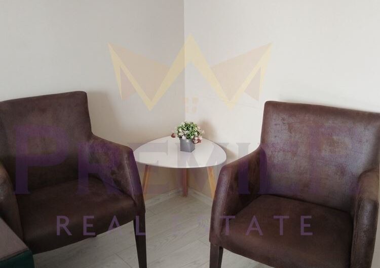 Двустаен апартамент до у-ще Л.Каравелов -  - снимка 3 - Имоти Премиер