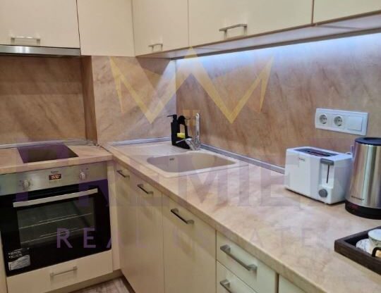 Агенция за недвижими имоти - Имоти Премиер - имот - 1051064, Цена: 639.115 EUR