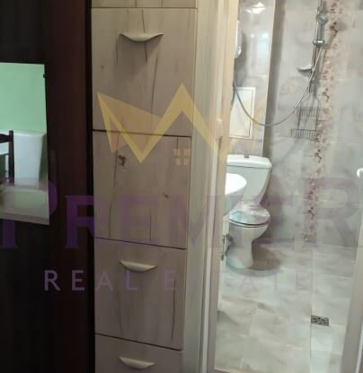 ДВУСТАЕН АПАРТАМЕНТ, КОЛХОЗЕН ПАЗАР - - снимка 2 - Имоти Премиер