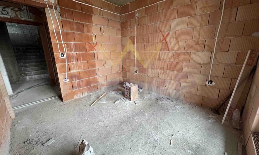 ДВУСТАЕН АПАРТАМЕНТ пред акт 16, м-т Пчелина -  - снимка 10 - Имоти Премиер