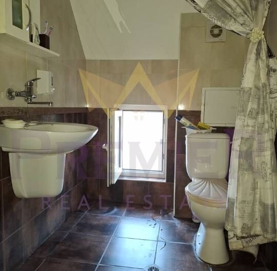 Двустаен апартамент в кв.Сарафово -  - снимка 5 - Имоти Премиер