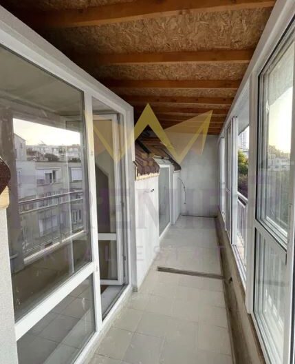 Двустаен апартамент в Лазур – След основен ремонт -  - снимка 7 - Имоти Премиер