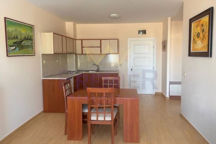 Двустаен апартамент в престижния комплекс „Golden Beach“ – първа линия море -  - снимка 3 - Имоти Премиер