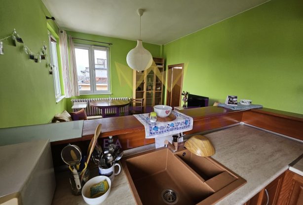 Агенция за недвижими имоти - Имоти Премиер - имот - 933402, Цена: 195000 EUR