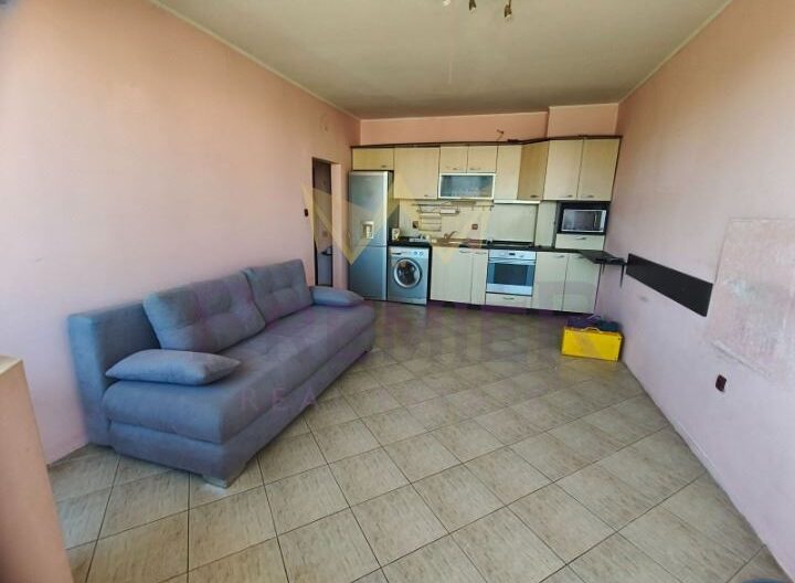 Двустаен апартамент в ж.к. Надежда 3 -  - снимка 1 - Имоти Премиер