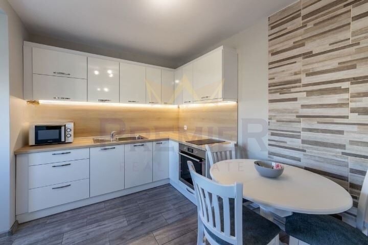 Двустаен напълно обзаведен апартамент -  - снимка 4 - Имоти Премиер