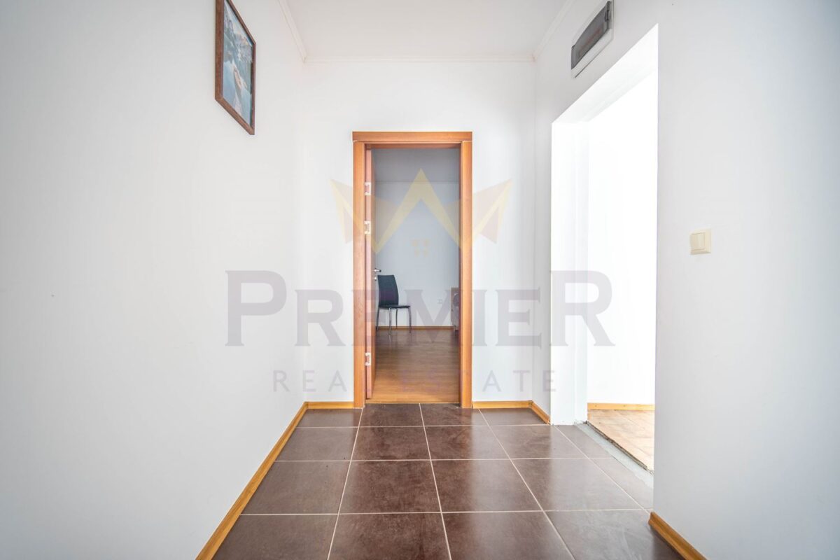 Самостоятелна едноетажна къща с двор в затворен комплекс с морска панорама до с. Кранево. - ИМОТИ ПРЕМИЕР - Агенция за недвижими имоти