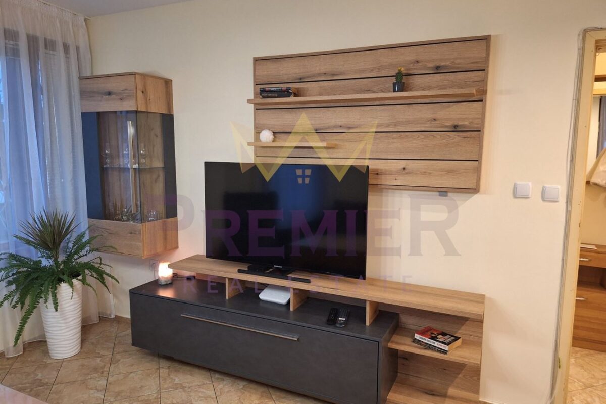 ДВУСТАЕН АПАРТАМЕНТ ВИНС-ЧЕРВЕН ПЛОЩАД - ИМОТИ ПРЕМИЕР - Агенция за недвижими имоти