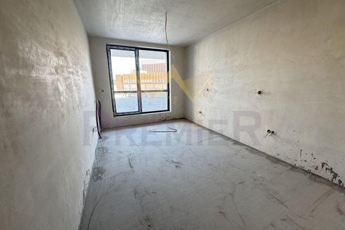 Тристаен апартамент Полигона - ИМОТИ ПРЕМИЕР - Агенция за недвижими имоти