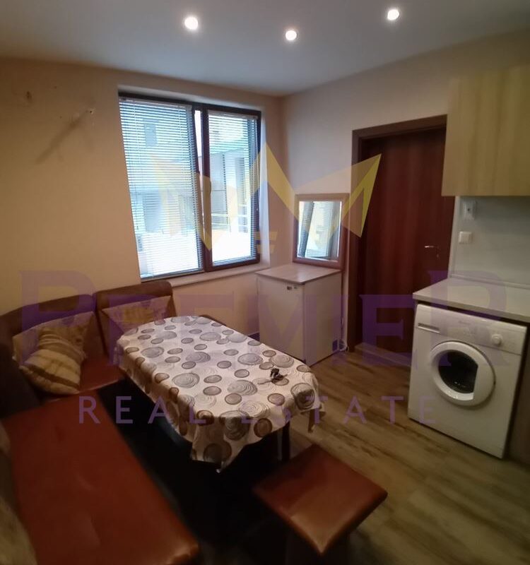 ДВУСТАЕН АПАРТАМЕНТ ЦВЕТЕН КВАРТАЛ - ИМОТИ ПРЕМИЕР - Агенция за недвижими имоти