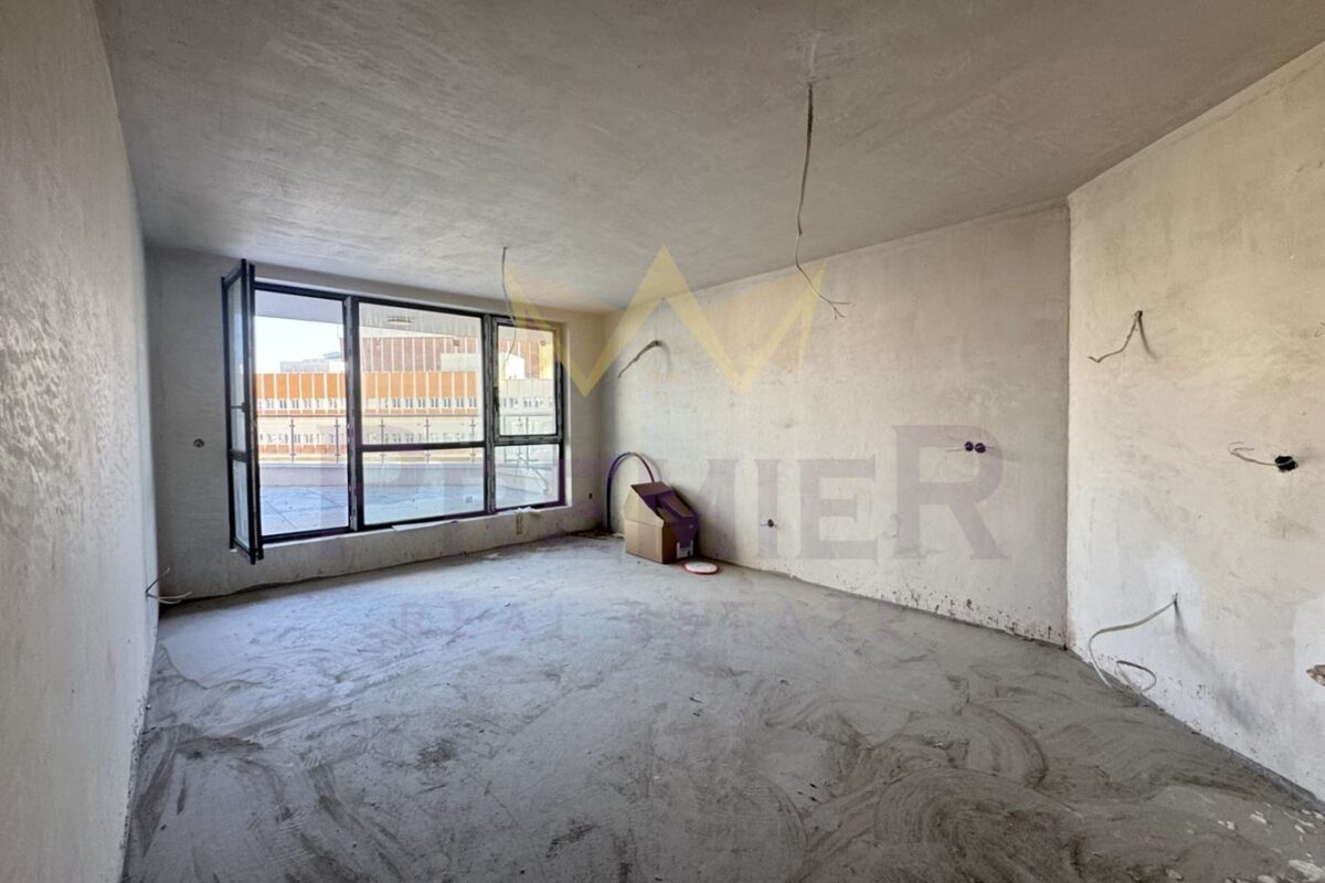 Тристаен апартамент Полигона - ИМОТИ ПРЕМИЕР - Агенция за недвижими имоти