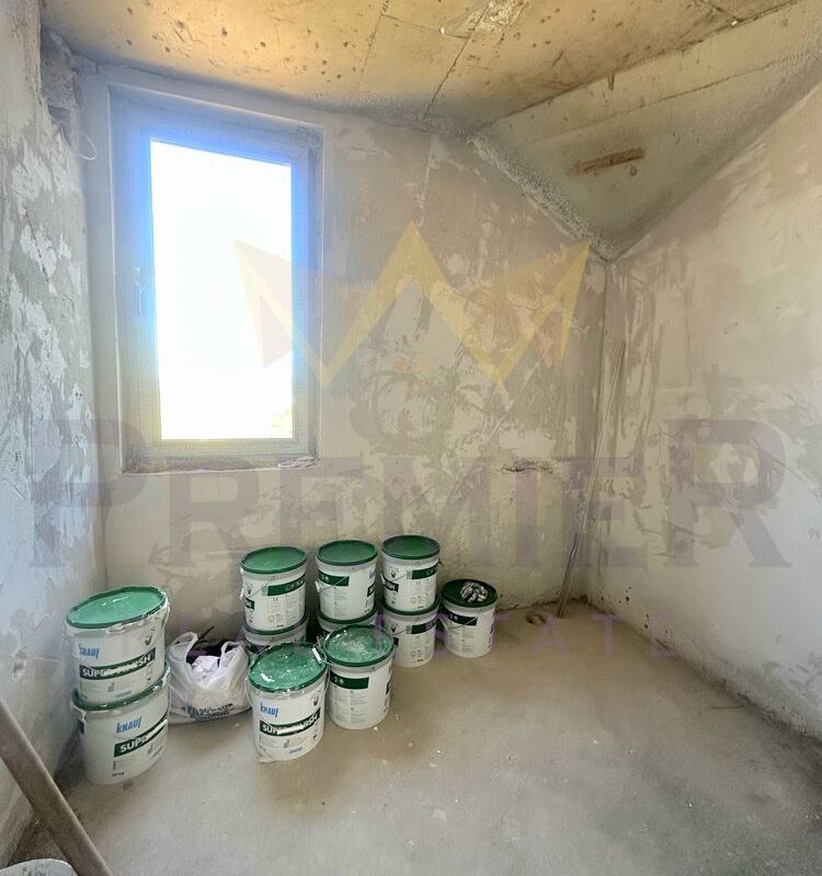 Тристаен апартамент в кв.Витоша - ИМОТИ ПРЕМИЕР - Агенция за недвижими имоти