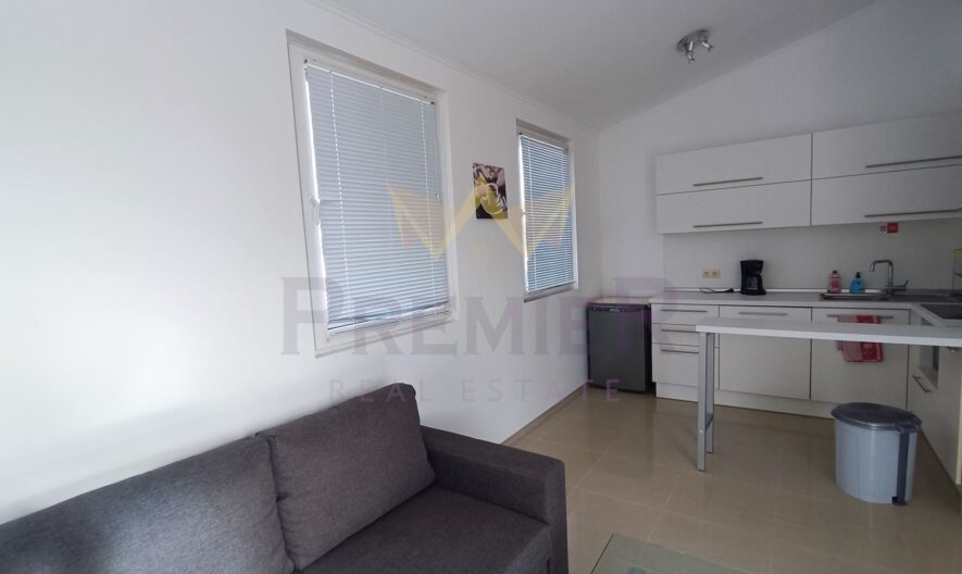 Едноетажна стилна къща тип близнак с дврор и морска панорам край с. Кранево, общ. Балчик, обл. Добрич - - снимка 4 - Имоти Премиер