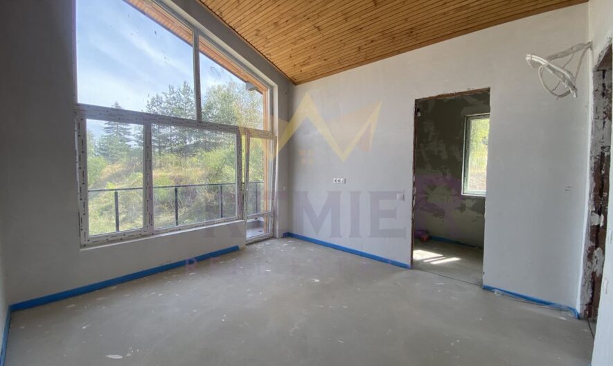 Еднофамилна къща в гр. Велинград -  - снимка 7 - Имоти Премиер