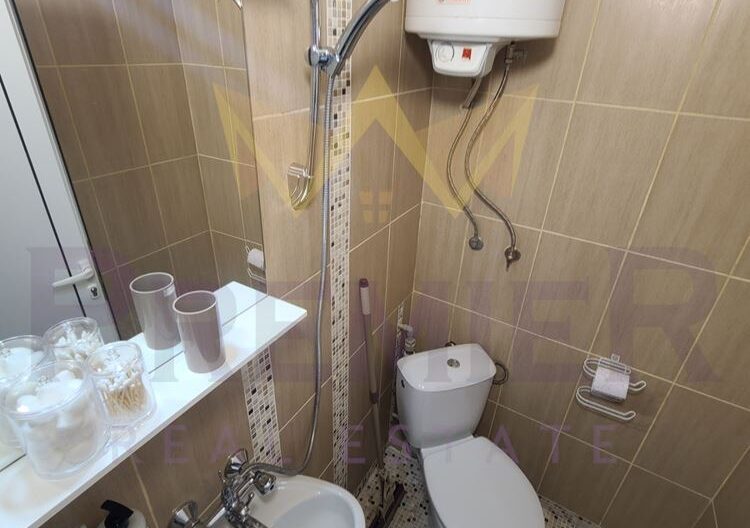 ЕДНОСТАЕН АПАРТАМЕНТ, ИДЕАЛЕН ЦЕНТЪР -  - снимка 8 - Имоти Премиер