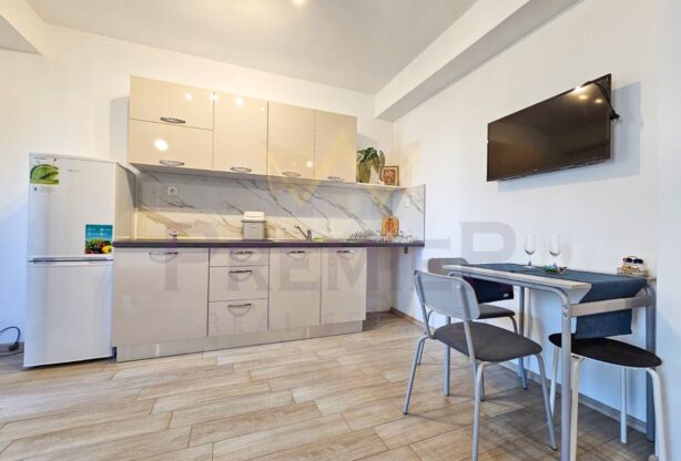 Агенция за недвижими имоти - Имоти Премиер - имот - 1052210, Цена: 434.5982 EUR