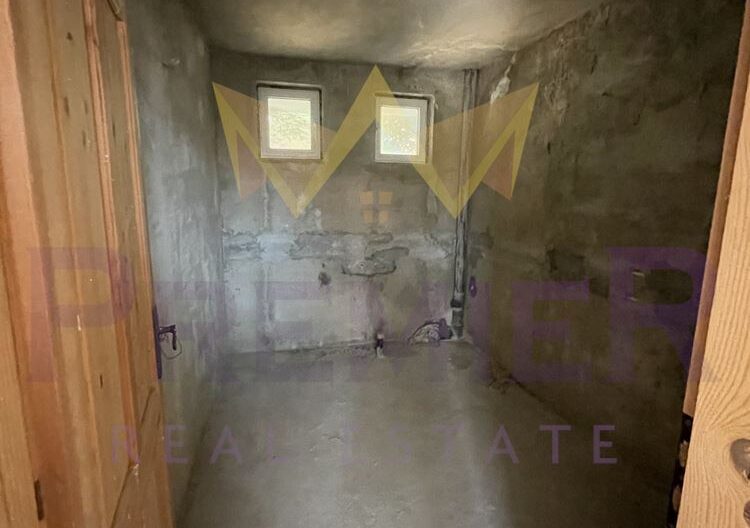 Етаж от къща на метри от плажа в Галата - - снимка 9 - Имоти Премиер