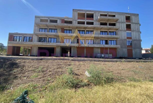 Агенция за недвижими имоти - Имоти Премиер - имот - 1043007, Цена: 349900 EUR