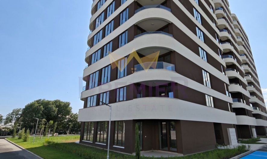 Голям 2-стаен в Сити парк – юг, Панорама, Южно изложение -  - снимка 3 - Имоти Премиер