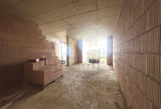 Агенция за недвижими имоти - Имоти Премиер - имот - 1007900, Цена: 160000 EUR