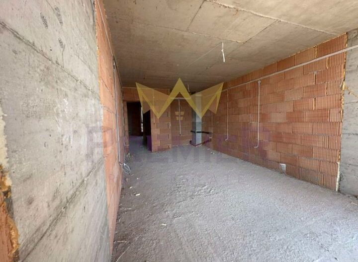 Голям тристаен апартамент с панорамна гледка, ж.к. Възраждане 3, гр. Варна -  - снимка 4 - Имоти Премиер