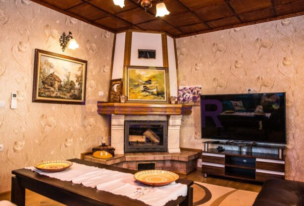 Имоти Премиер - имот - 640966, Площ: 200 м<sup>2</sup>, Цена: 230000 EUR